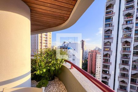 Sacada de apartamento à venda com 3 quartos, 107m² em Indianópolis, São Paulo