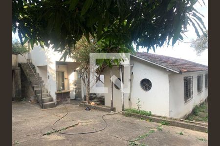 Casa à venda com 3 quartos, 180m² em Centro, Contagem