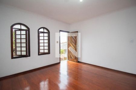 Sala de casa à venda com 3 quartos, 268m² em Vila Picinin, São Paulo