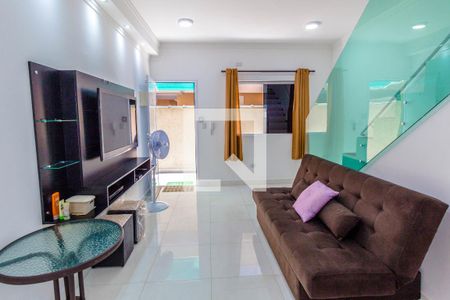 Sala de casa de condomínio para alugar com 2 quartos, 60m² em Vila Caiçara, Praia Grande