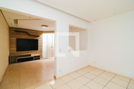 Sala de casa de condomínio à venda com 2 quartos, 72m² em Jardim Colonia, Jundiaí