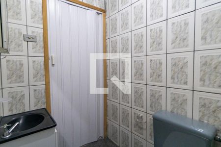 Banheiro de casa à venda com 1 quarto, 60m² em Cidade Domitila, São Paulo