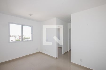 Sala de apartamento para alugar com 2 quartos, 42m² em Parque Arariba, São Paulo