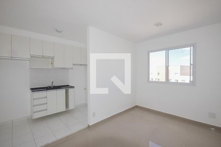 Sala de apartamento para alugar com 2 quartos, 42m² em Parque Arariba, São Paulo