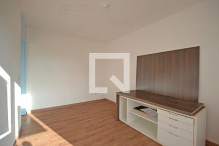 Sala de apartamento para alugar com 1 quarto, 40m² em Partenon, Porto Alegre