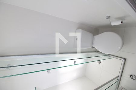 Banheiro de kitnet/studio para alugar com 1 quarto, 30m² em Jardim São Paulo, São Paulo