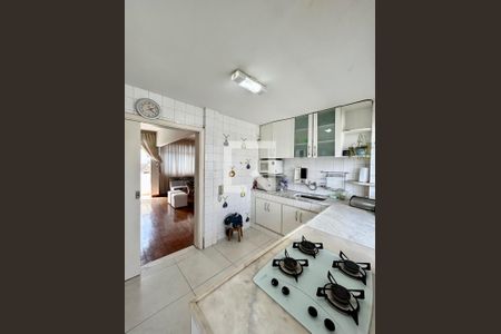 Cozinha de apartamento à venda com 4 quartos, 280m² em Sion, Belo Horizonte