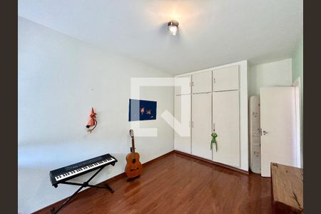 Quarto de apartamento à venda com 4 quartos, 280m² em Sion, Belo Horizonte