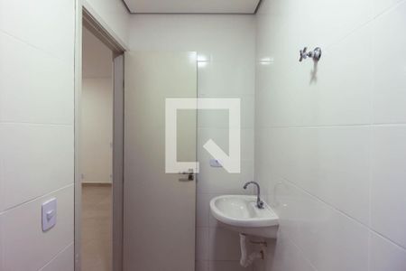 Banheiro de kitnet/studio à venda com 1 quarto, 28m² em Vila Anadir, São Paulo