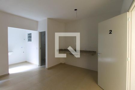 Cozinha de kitnet/studio para alugar com 0 quarto, 28m² em Vila Anadir, São Paulo