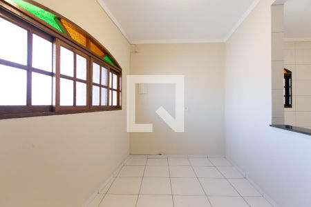 Sala de casa para alugar com 1 quarto, 60m² em Vila Carmosina, São Paulo