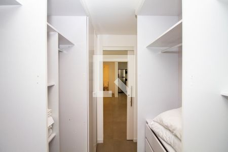 Closet de apartamento para alugar com 1 quarto, 57m² em Vila Madalena, São Paulo