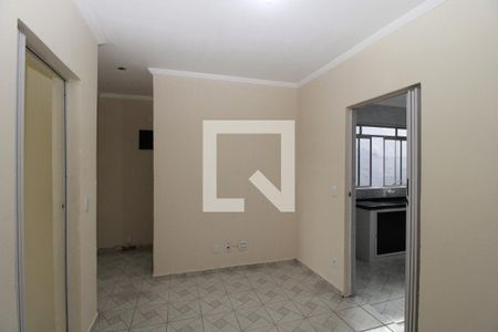 Sala de casa para alugar com 2 quartos, 56m² em Vila Granada, São Paulo