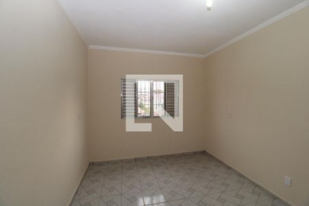 Quarto 1  de casa para alugar com 2 quartos, 56m² em Vila Granada, São Paulo