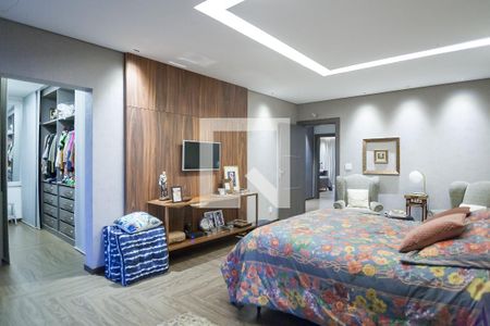 Casa de condomínio à venda com 479m², 3 quartos e 4 vagas Casa de condomínio à venda com 479m², 3 quartos e 4 vagassuite 1