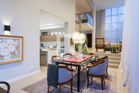 Casa de condomínio à venda com 479m², 3 quartos e 4 vagas Casa de condomínio à venda com 479m², 3 quartos e 4 vagasSala de Jantar