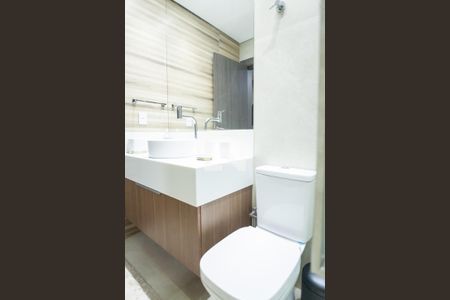 Casa de condomínio à venda com 479m², 3 quartos e 4 vagas Casa de condomínio à venda com 479m², 3 quartos e 4 vagasbanheiro suite 3