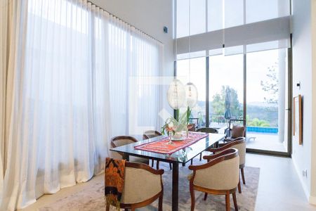 Casa de condomínio à venda com 479m², 3 quartos e 4 vagas Casa de condomínio à venda com 479m², 3 quartos e 4 vagasSala de Jantar