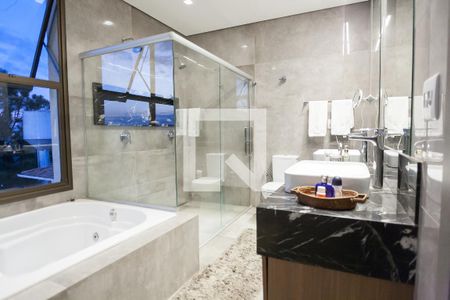 Casa de condomínio à venda com 479m², 3 quartos e 4 vagas Casa de condomínio à venda com 479m², 3 quartos e 4 vagasbanheiro da suíte 1