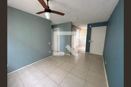 Sala de apartamento à venda com 2 quartos, 42m² em Mato Grande, Canoas