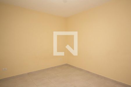 Quarto 1 de kitnet/studio para alugar com 2 quartos, 70m² em Vila Zat, São Paulo