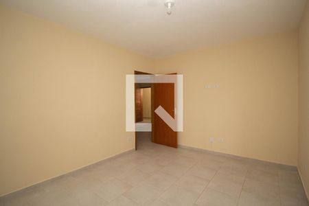 Quarto 1 de kitnet/studio para alugar com 2 quartos, 70m² em Vila Zat, São Paulo