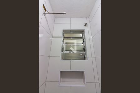 Banheiro de casa para alugar com 1 quarto, 60m² em Padroeira, Osasco