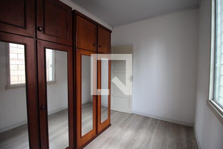 Quarto 2 de casa à venda com 2 quartos, 107m² em Passo D’areia, Porto Alegre