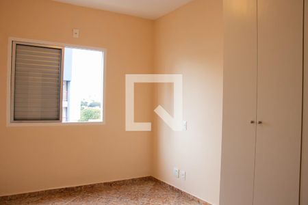Quarto 1 de apartamento para alugar com 3 quartos, 70m² em Vila Itapura, Campinas