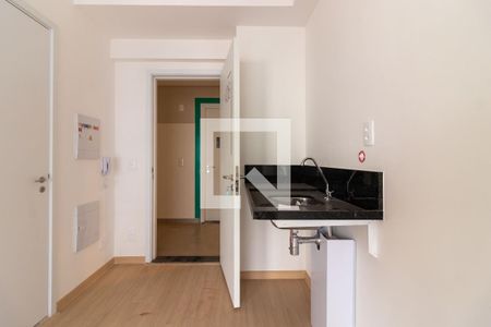 Cozinha de kitnet/studio à venda com 1 quarto, 27m² em Pompeia, São Paulo