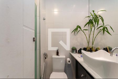 Banheiro Social de apartamento à venda com 2 quartos, 50m² em Barra Funda, São Paulo