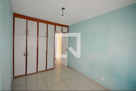 Quarto de apartamento à venda com 2 quartos, 90m² em Grajaú, Rio de Janeiro
