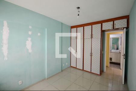 Quarto de apartamento à venda com 2 quartos, 90m² em Grajaú, Rio de Janeiro