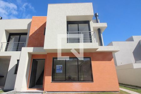 Casa para alugar com 146m², 3 quartos e 3 vagas Casa para alugar com 146m², 3 quartos e 3 vagasFachada
