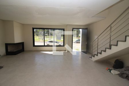 Sala de casa à venda com 3 quartos, 146m² em Hípica, Porto Alegre