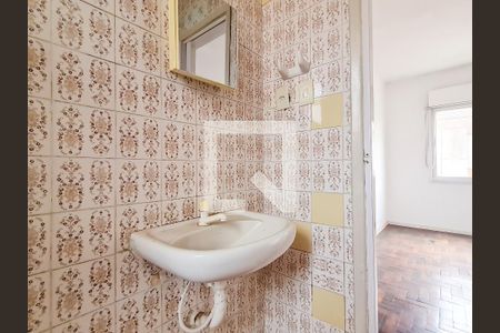 Banheiro suite de apartamento à venda com 1 quarto, 40m² em Jardim Itu Sabará, Porto Alegre