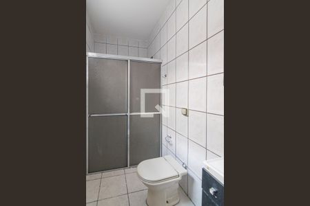 Banheiro da Suite 1 de casa à venda com 3 quartos, 150m² em Parque Novo Oratório, Santo André