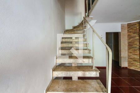 sala escada de casa à venda com 2 quartos, 60m² em Ipiranga, São Paulo