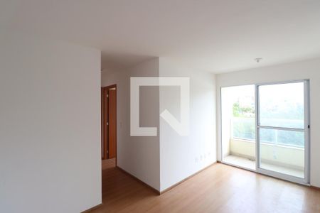 Sala de apartamento para alugar com 2 quartos, 48m² em Alcântara, São Gonçalo