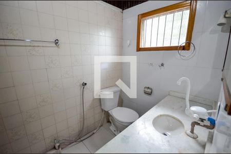 Casa à venda com 300m², 3 quartos e 1 vaga Casa à venda com 300m², 3 quartos e 1 vagaBanheiro da Suíte 2