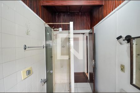 Casa à venda com 300m², 3 quartos e 1 vaga Casa à venda com 300m², 3 quartos e 1 vagaBanheiro Social