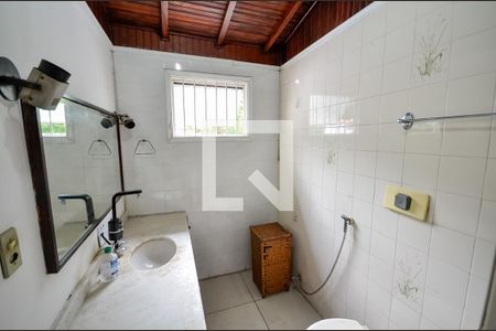 Casa à venda com 300m², 3 quartos e 1 vaga Casa à venda com 300m², 3 quartos e 1 vagaBanheiro Social