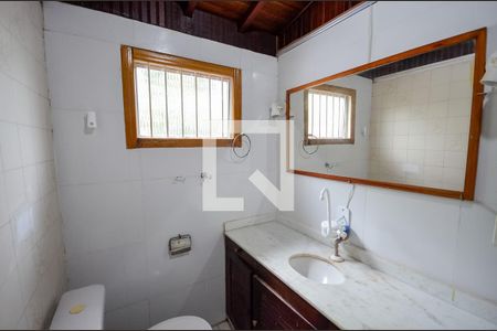 Casa à venda com 300m², 3 quartos e 1 vaga Casa à venda com 300m², 3 quartos e 1 vagaBanheiro da Suíte 2