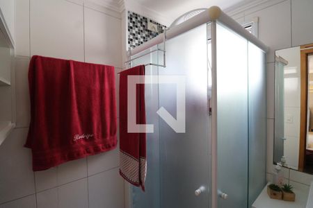 Banheiro de apartamento à venda com 2 quartos, 56m² em Jardim Peri, São Paulo