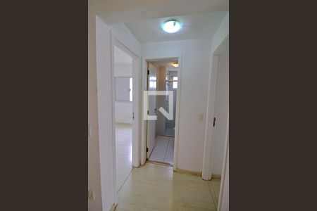Corredor  de apartamento para alugar com 2 quartos, 75m² em Vila Andrade, São Paulo