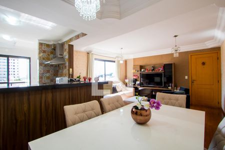 Sala de apartamento à venda com 2 quartos, 106m² em Vila Gilda, Santo André