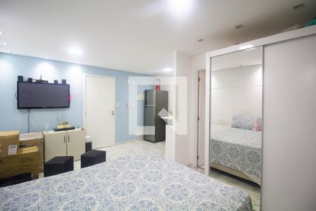 Sala/Cozinha de apartamento à venda com 1 quarto, 28m² em Vila Campanela, São Paulo