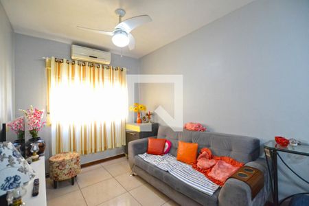 Sala de apartamento à venda com 2 quartos, 60m² em São José, Porto Alegre