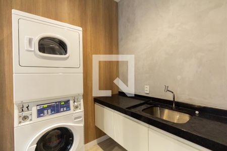 Studio para alugar com 25m², 1 quarto e sem vaga Studio para alugar com 25m², 1 quarto e sem vagaLavanderia