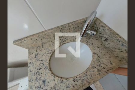 Banheiro de apartamento para alugar com 2 quartos, 44m² em Jardim Iris, São Paulo